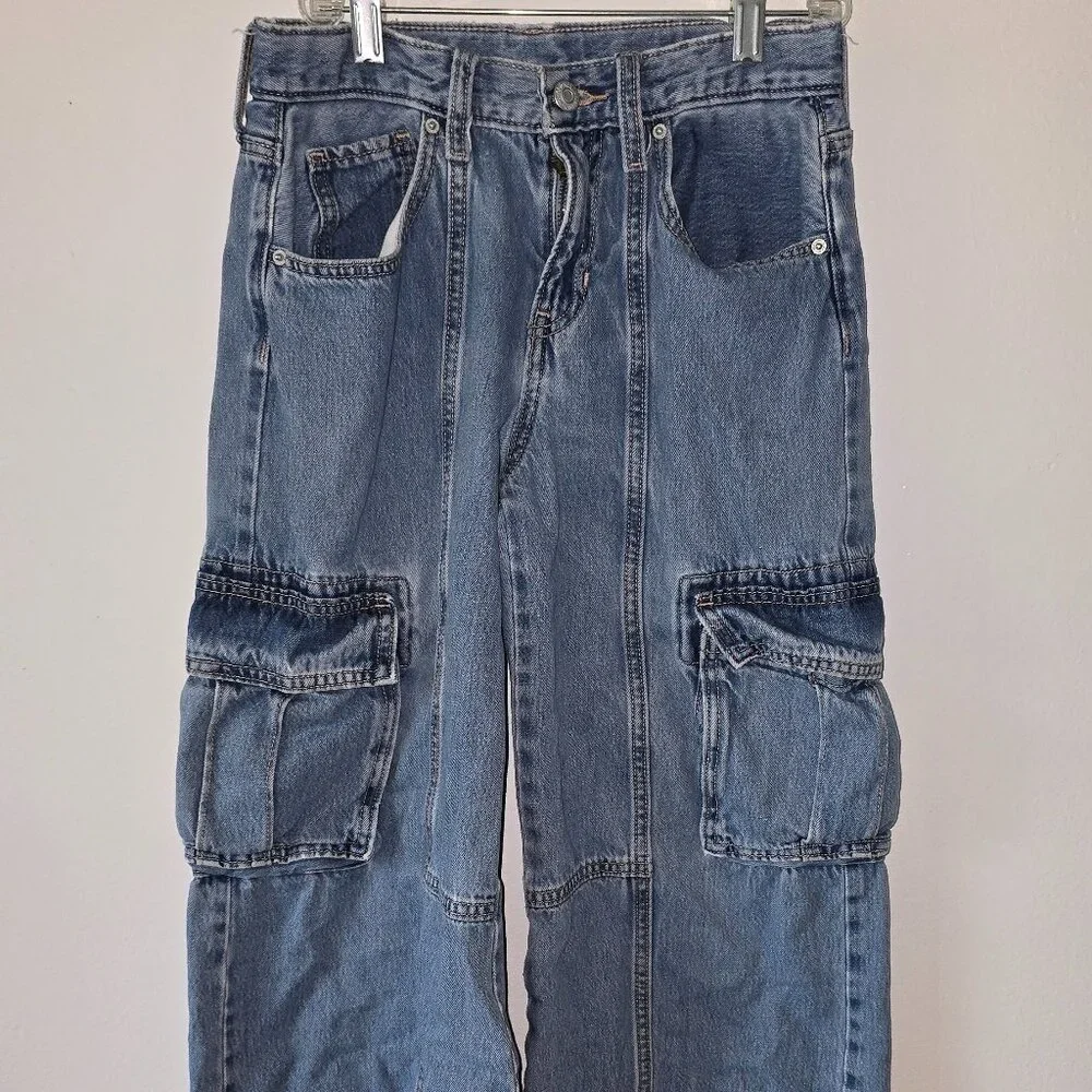 Old Navy Kids Cargo Jeans in Faded Blue